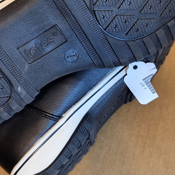 NEW Women's Totes April Water & Snow Resistant Boots size 6 - Picture 5 of 16